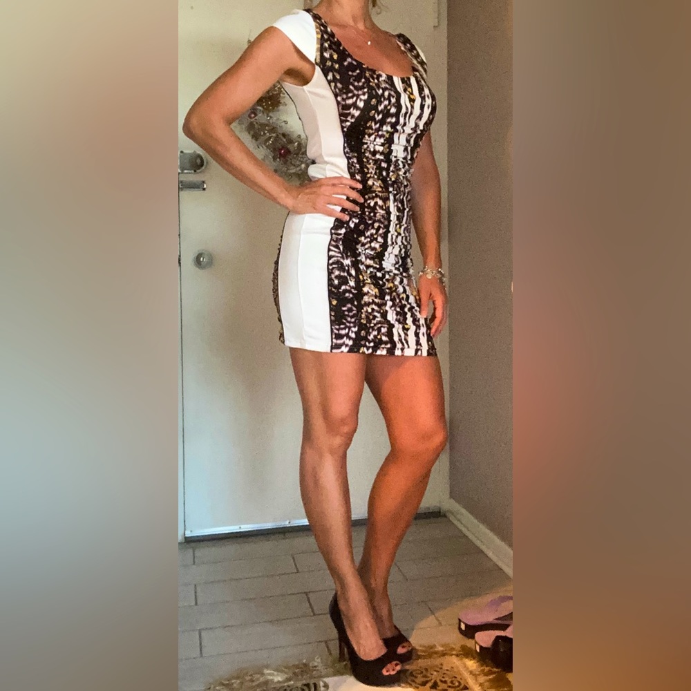 Bebe bodycon multicolor dress
